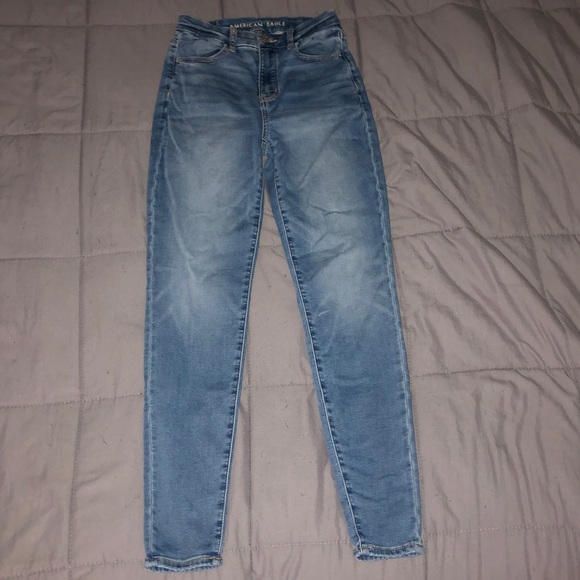 American Eagle Curvy Super Hi- Rise Jegging - Picture 3 of 8